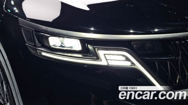 Kia Canival 2022 — photo 8
