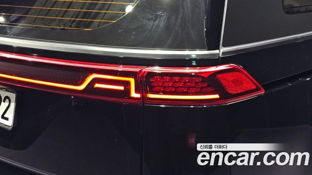 Kia Canival 2022 — photo 9