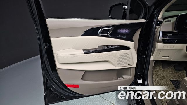 Kia Canival 2022 — photo 14