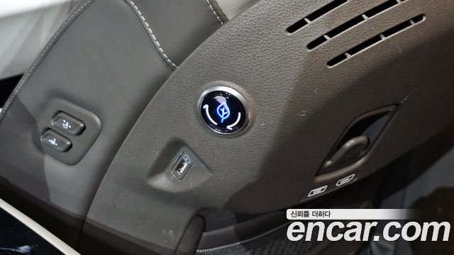 Kia Canival 2022 — photo 31