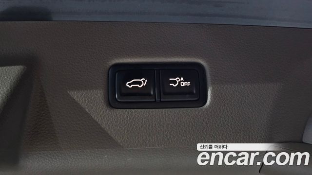 Kia Canival 2022 — photo 36