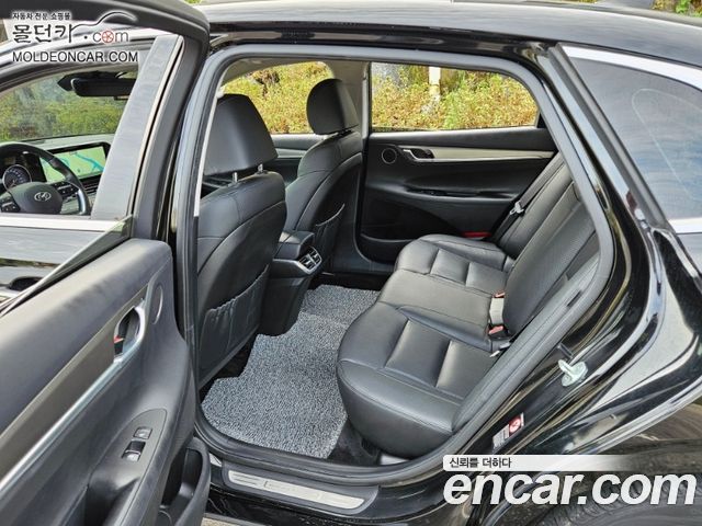 Hyundai Grandeur 2022 — photo 16