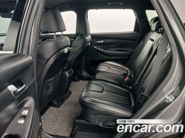 Hyundai Santafe 2021 — photo 17