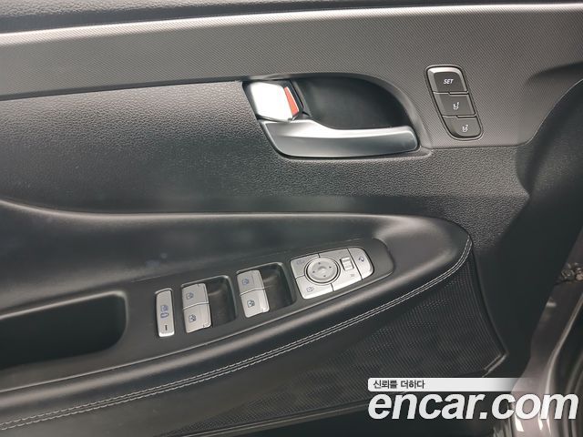 Hyundai Santafe 2021 — photo 28