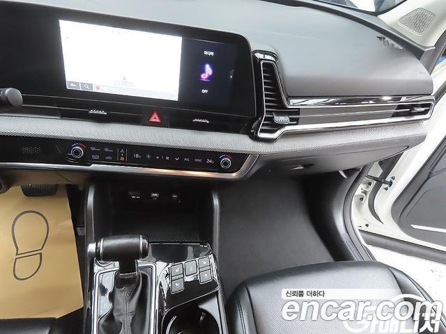 Kia Sportage 2022 — photo 11
