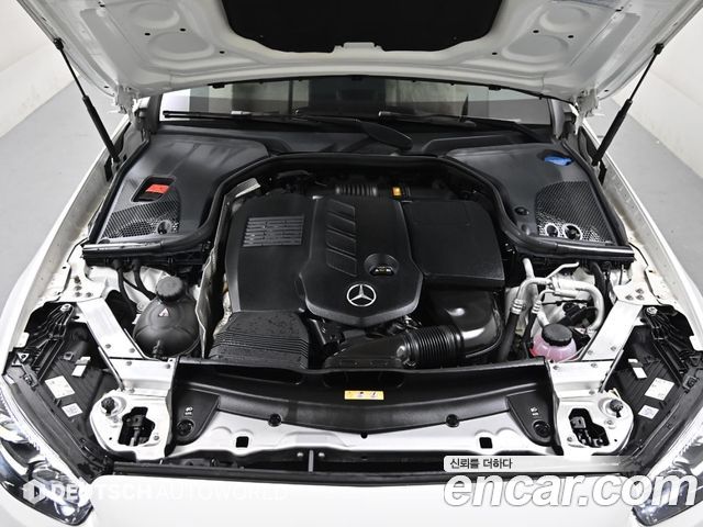 Mercedes-Benz E-Class 2022 — photo 6