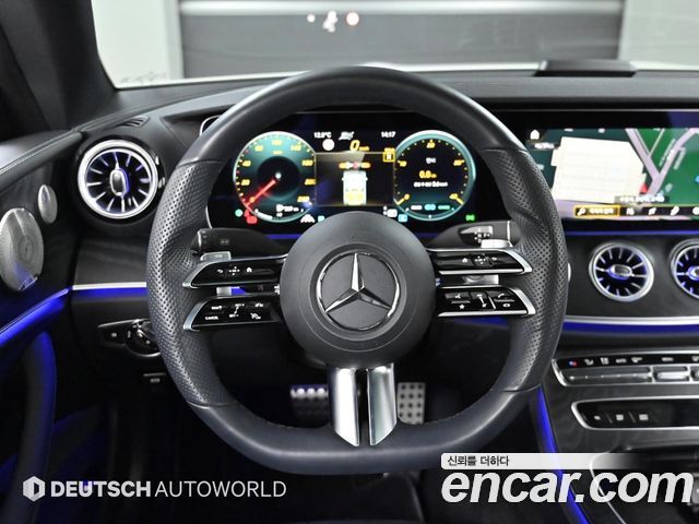 Mercedes-Benz E-Class 2022 — photo 13