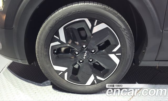 Kia Niro 2023 — photo 5