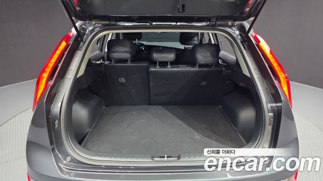 Kia Niro 2023 — photo 26