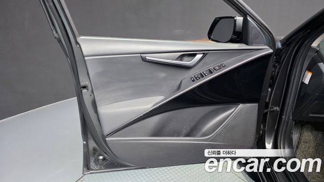 Kia Niro 2023 — photo 14