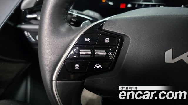 Kia Niro 2023 — photo 32