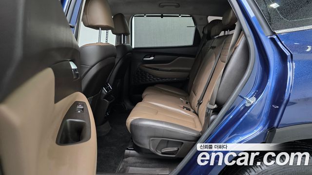 Hyundai Santafe 2019 — photo 18