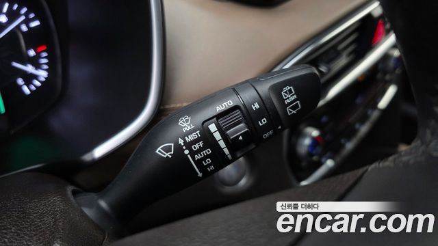 Hyundai Santafe 2019 — photo 25