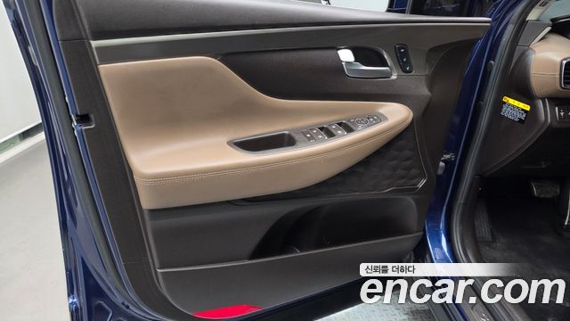 Hyundai Santafe 2019 — photo 14