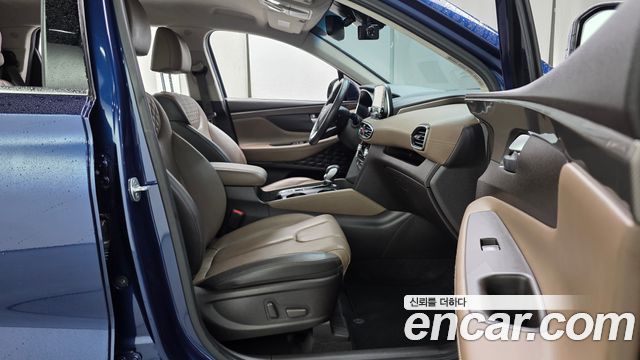 Hyundai Santafe 2019 — photo 16