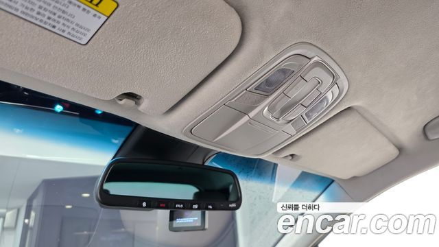 Hyundai Santafe 2019 — photo 31