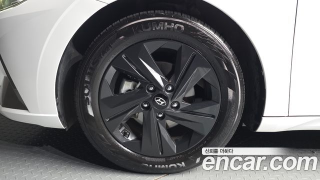 Hyundai AVANTE 2023 — photo 5