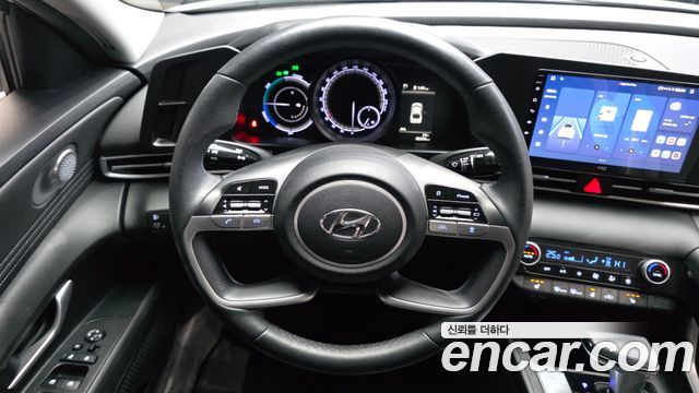 Hyundai AVANTE 2023 — photo 19