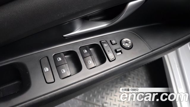 Hyundai AVANTE 2023 — photo 20