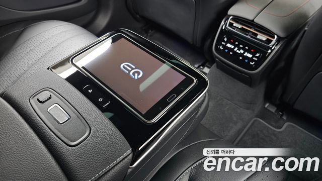 Mercedes-Benz EQS 2022 — photo 34
