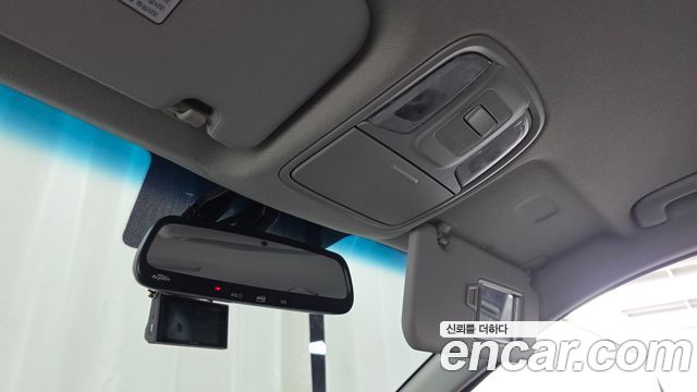 Kia Niro 2018 — photo 17