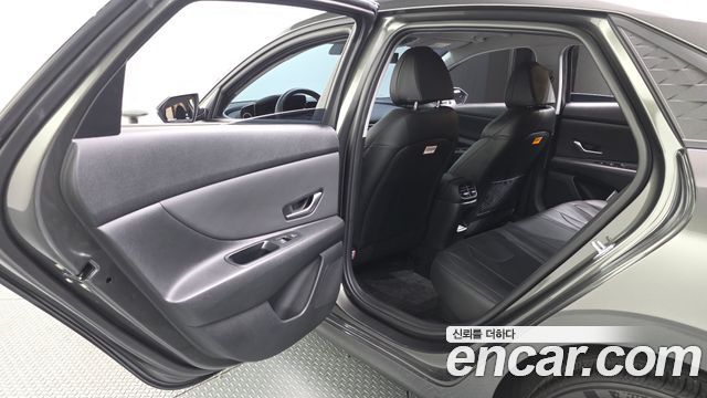 Hyundai AVANTE 2024 — photo 16