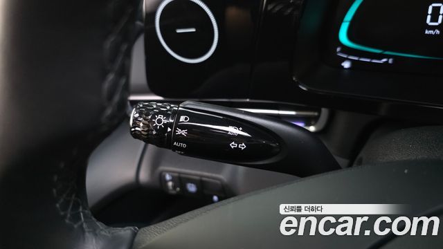 Hyundai AVANTE 2024 — photo 28