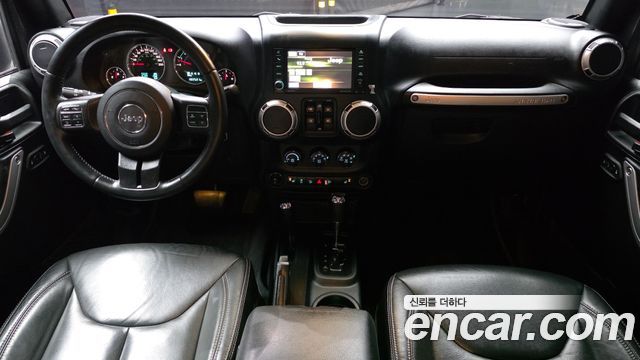 Jeep Wrangler 2017 — photo 10