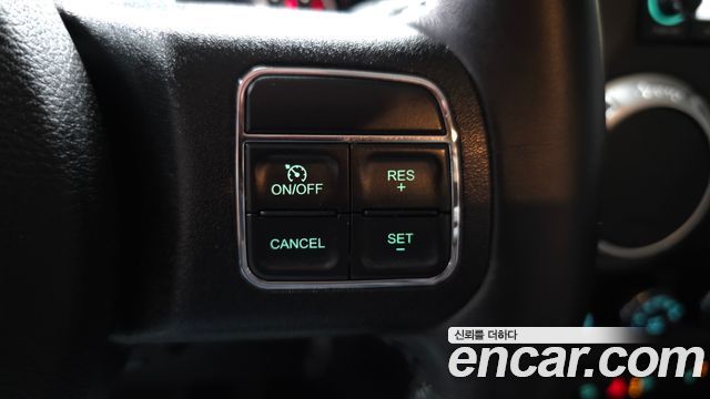Jeep Wrangler 2017 — photo 25