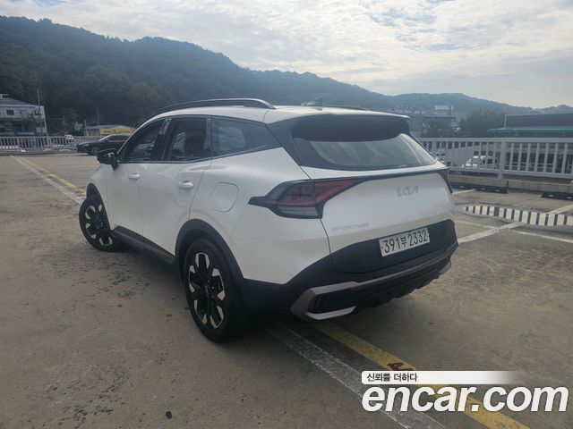 Kia Sportage 2023 — photo 11