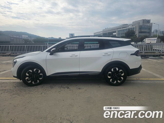 Kia Sportage 2023 — photo 16