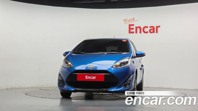 Toyota Prius 2019 — photo 3