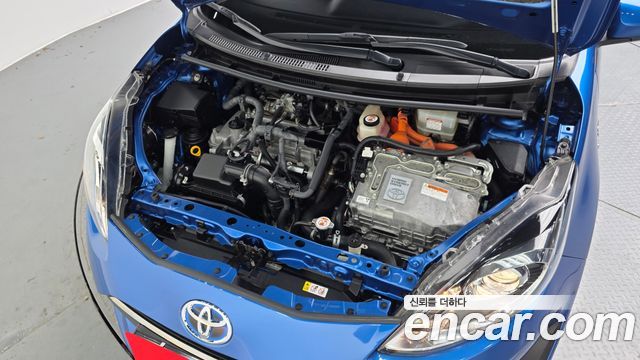 Toyota Prius 2019 — photo 6
