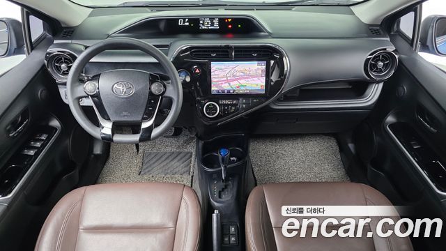 Toyota Prius 2019 — photo 10