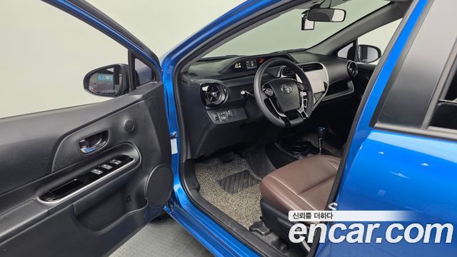 Toyota Prius 2019 — photo 13