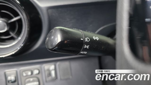 Toyota Prius 2019 — photo 27