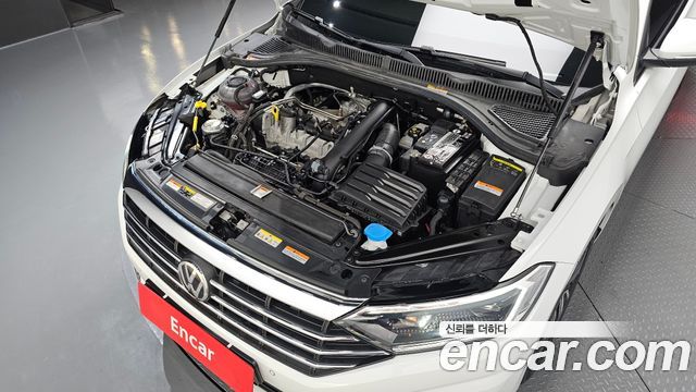 Volkswagen Jetta 2021 — photo 6