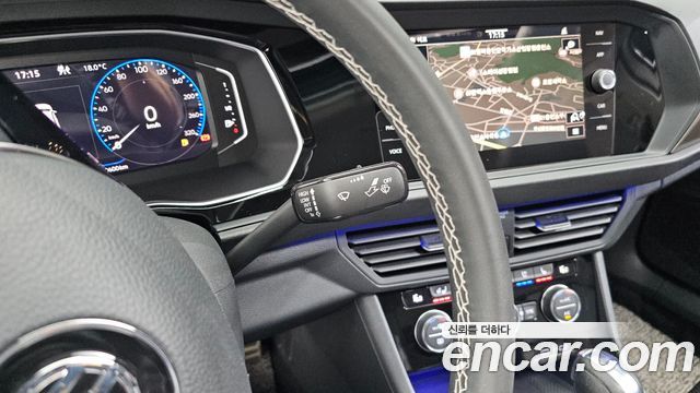 Volkswagen Jetta 2021 — photo 26