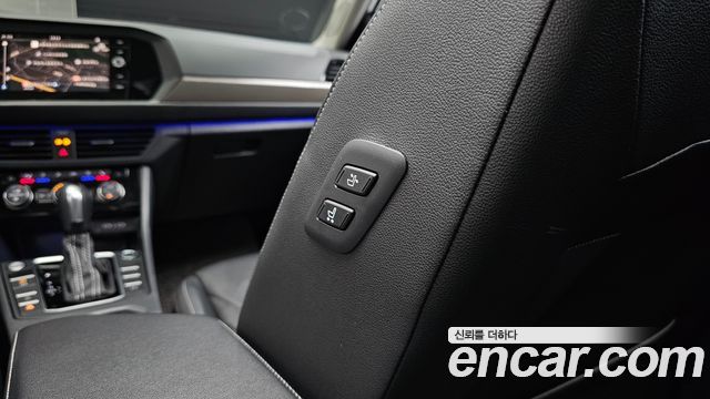 Volkswagen Jetta 2021 — photo 30