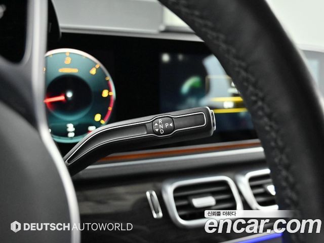 Mercedes-Benz GLE-Class 2021 — photo 9