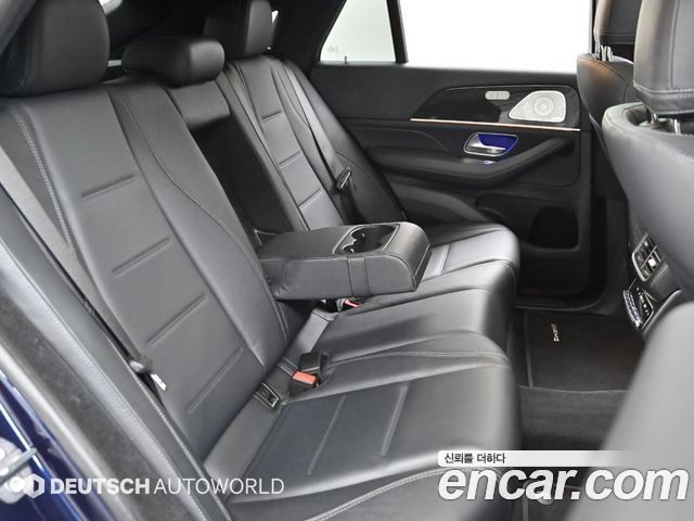 Mercedes-Benz GLE-Class 2021 — photo 12