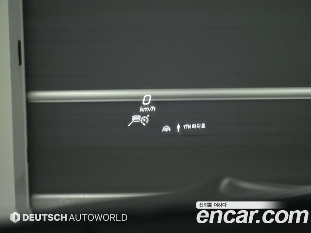Mercedes-Benz GLE-Class 2021 — photo 18