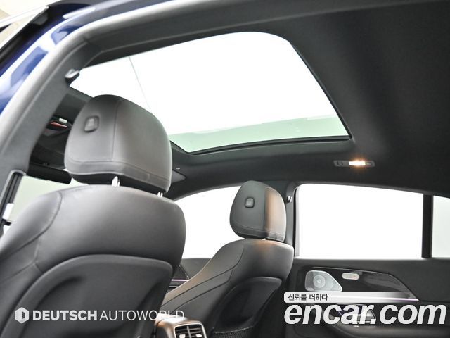 Mercedes-Benz GLE-Class 2021 — photo 19