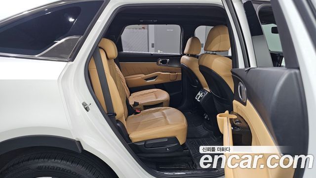 Kia Sorento 2023 — photo 17