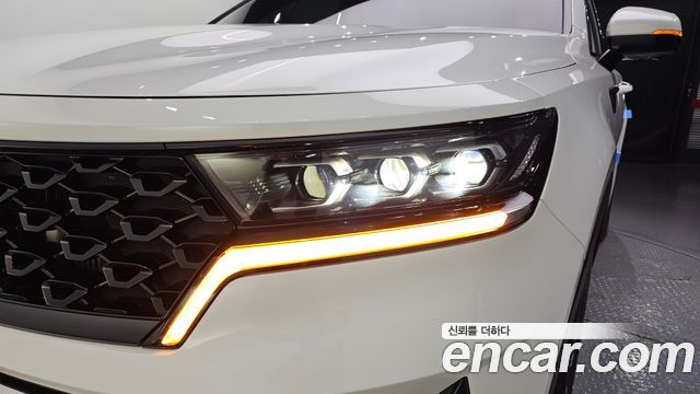 Kia Sorento 2023 — photo 8