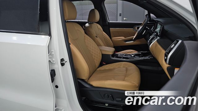 Kia Sorento 2023 — photo 16