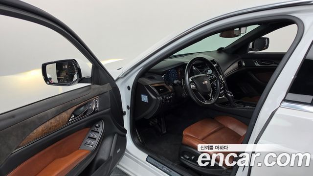 Cadillac CTS 2016 — photo 10