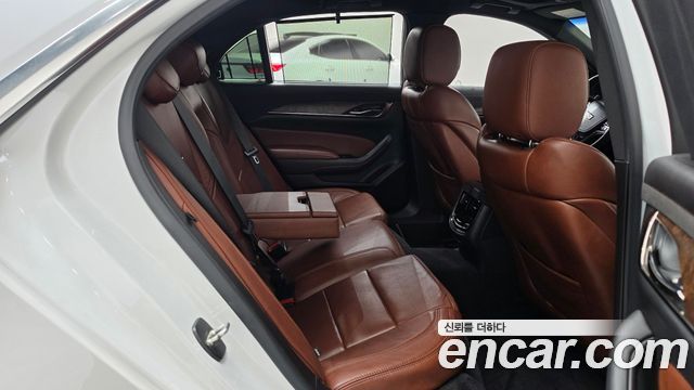 Cadillac CTS 2016 — photo 12