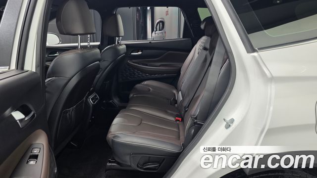 Hyundai Santafe 2023 — photo 12