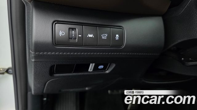 Hyundai Santafe 2023 — photo 18